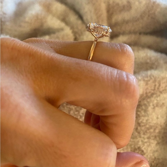 Ring Gold Band with Sparkling Clear Stone